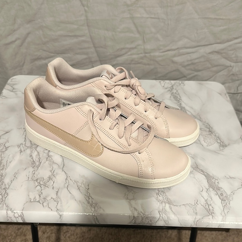 Nike Pink and Cream Sneakers Classic Low-Top Design